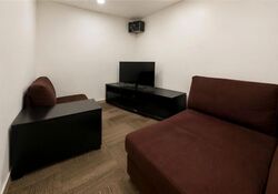 Fowlie Road (D15), Terrace #636892211